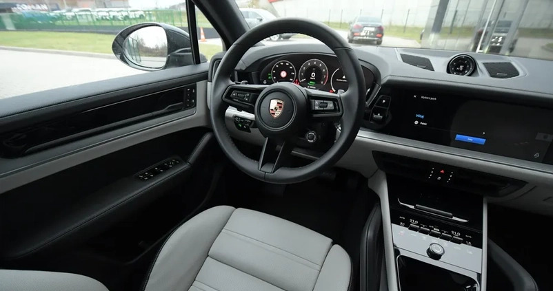 Porsche Cayenne cena 624900 przebieg: 22, rok produkcji 2023 z Krapkowice małe 436